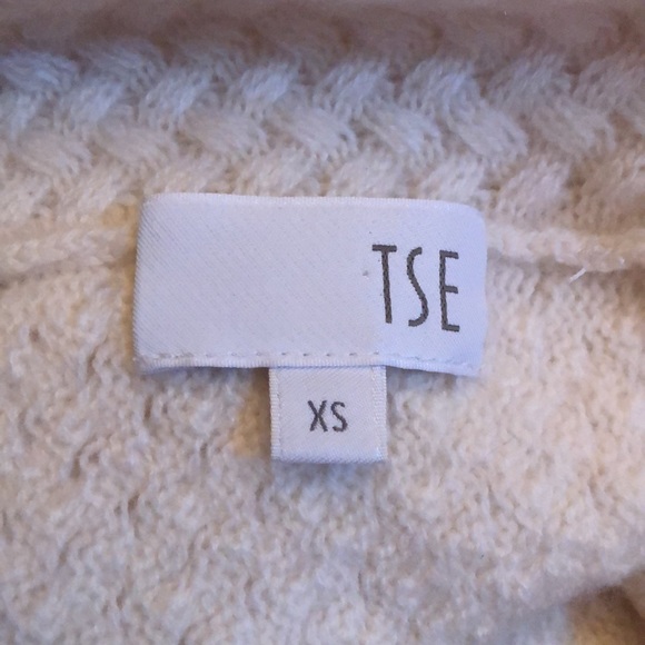 TSE Cream cashmere sweater size Medium NWOT - Picture 3 of 4
